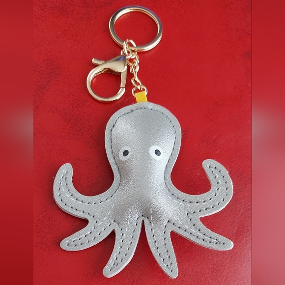 Adorable Faux Leather Octopus Keychain - Picture 1 of 4